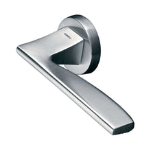 Load image into Gallery viewer, Link Lever Handle - Doorware
